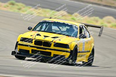 media/May-04-2025-Lucky Dog Racing (Sun) [[21629467aa]]/Turn 4 (10-1045am)/Front/